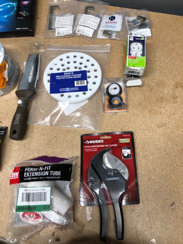 Photo 1 of **non-refundable***
house hold goods
RATCHETING PVC CUTTER,FORM-N-FIT EXTETION TUBE, GARDEING HAND TOOL, DUCT TAPE, LED LIGHT STRIP, TWO HANDLE CARTRIDGE 