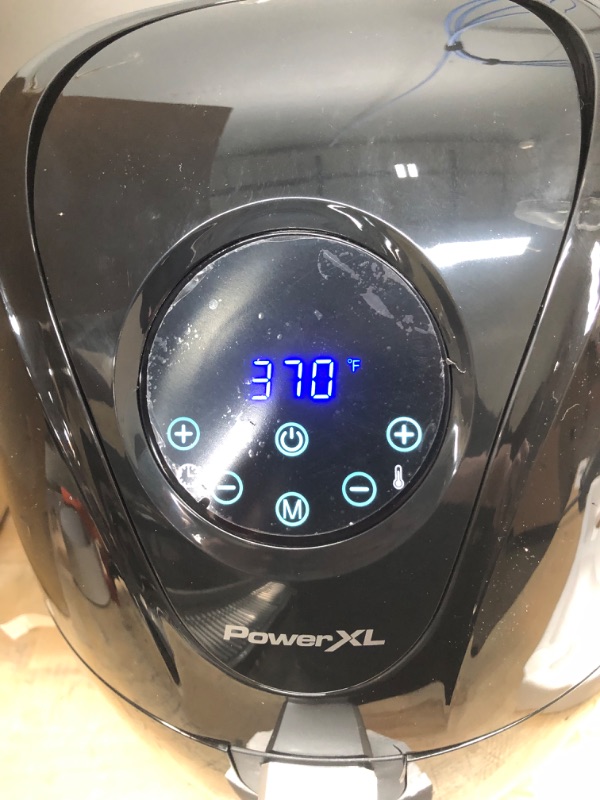 Photo 3 of PowerXL Air Fryer Maxx Classic 4 QT , Special Edition 2021, Extra Hot Air Fry, Cook, Crisp, Broil, Roast, Bake,, High Gloss Finish, Black (4 Quart)
