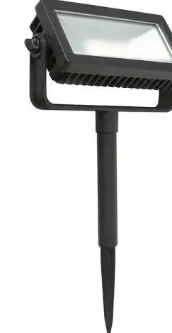 Photo 1 of Hampton Bay
Low Voltage Black Outdoor Integrated LED Landscape Flood Light with 3 levels of intensity