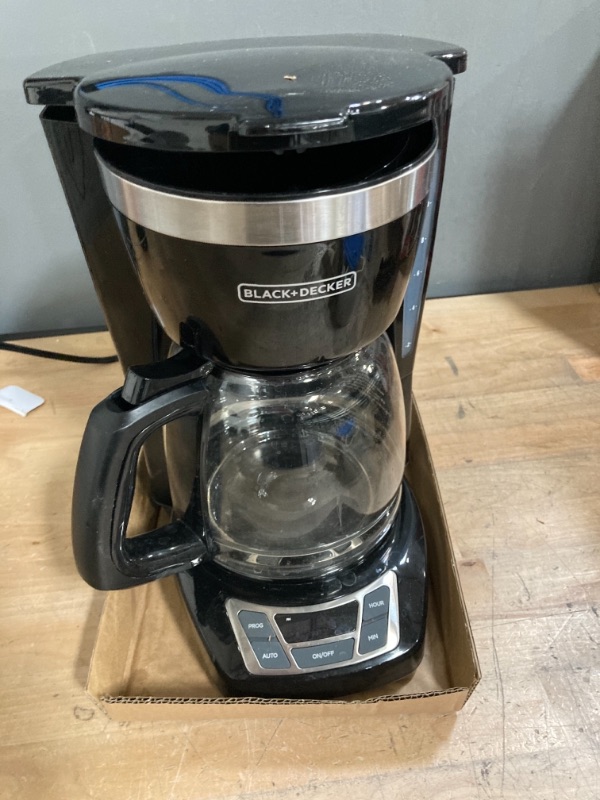 Photo 2 of Black+Decker CM1160B 12-Cup Programmable Coffee Maker, Black/Stainless Steel
