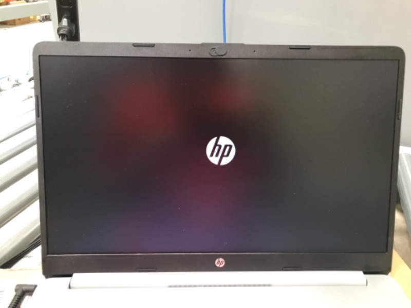 Photo 2 of HP 15-dy2046ms Intel Core i3-1125G4 8GB/128GB 15.6'' Windows 11 Laptop
