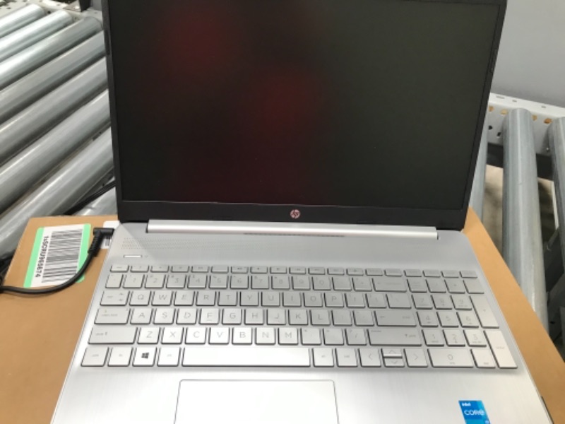 Photo 3 of HP 15-dy2046ms Intel Core i3-1125G4 8GB/128GB 15.6'' Windows 11 Laptop
