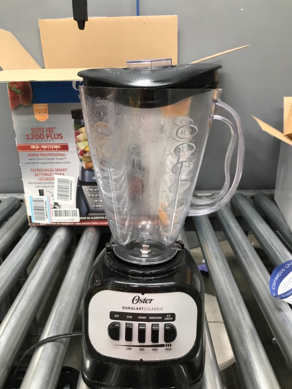 Photo 2 of Oster Classic Series 5-Speed Blender - Black BLSTCP-B00
