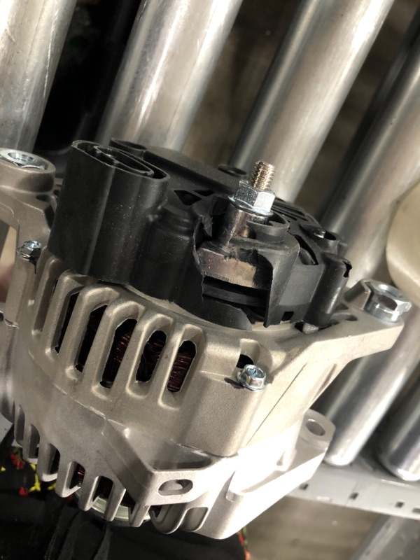 Photo 3 of **outside plastic housing is damaged** Premier Gear PG-11189 Alternator Replacement for Rondo L4 (07-12), Optima L4 (06-10), Magentis L4 (06-10), Forte5 L4 (12-13), Forte Koup L4 (10-13), Forte L4 (10-13), Sonata L4 (06-10)
