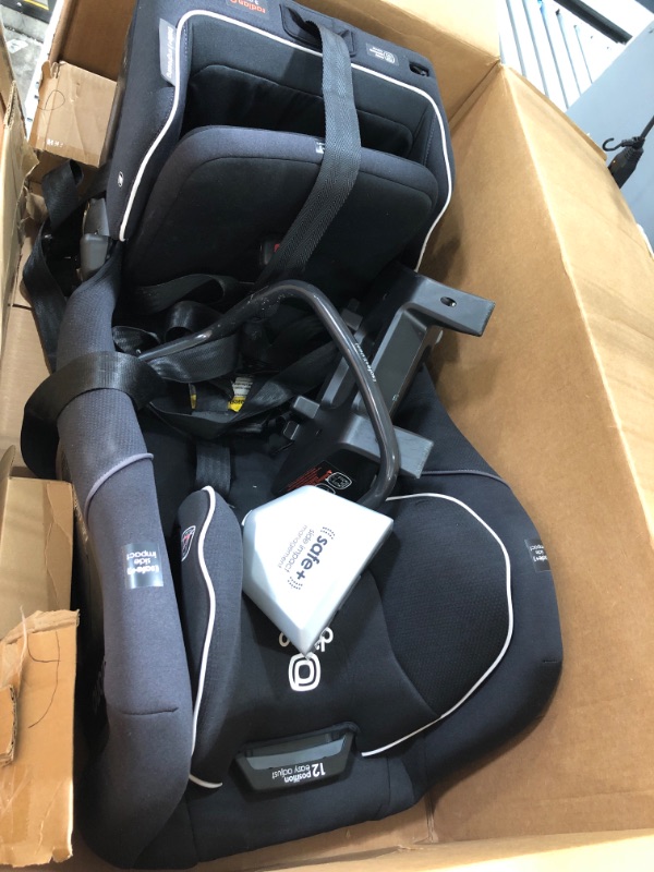 Photo 4 of **CUSHIONS ARE MISSING ** Diono Radian 3QXT 4-in-1 Rear and Forward Facing Convertible Car Seat, Safe Plus Engineering, 4 Stage Infant Protection, 10 Years 1 Car Seat, Slim Fit 3 Across, Jet Black
