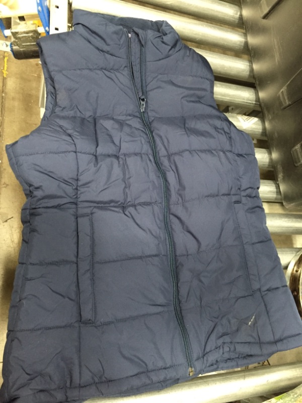 Photo 3 of SIZE M-Amazon Essentials Women's Mid-Weight Puffer Vest
