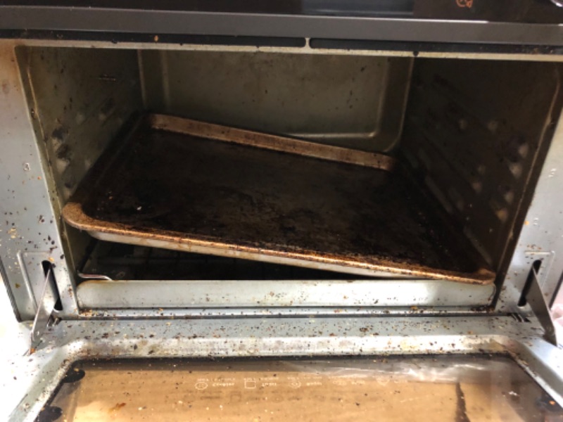 Photo 1 of **NON FUNCTIONAL*** PARTS ONLY***
Toshiba Air Fryer Toaster Oven Combo, 13-in-1 Countertop Convection Oven, 26.4QT Large Capacity, Air Fryer, Flavor Roast, Charcoal Grey (TL2-AC25GZA(GR))
