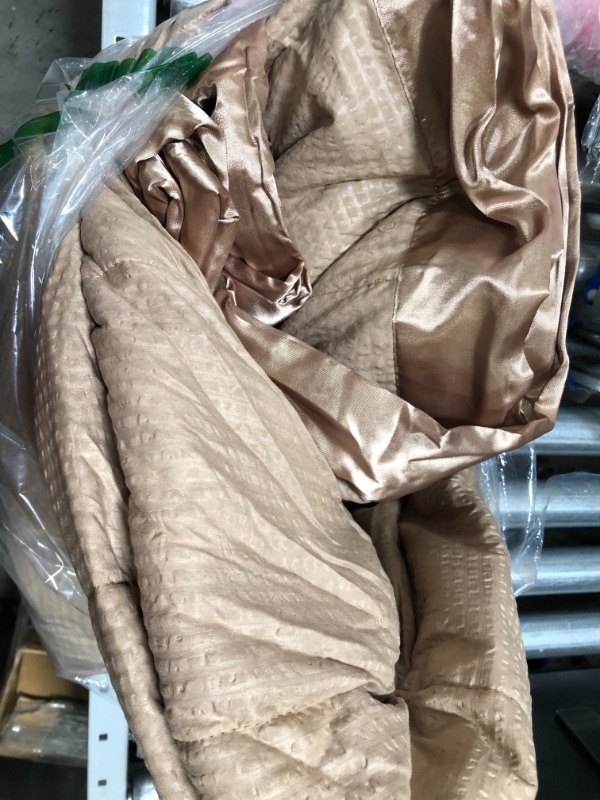 Photo 1 of E&E CO BROWN BLANKET 108X96