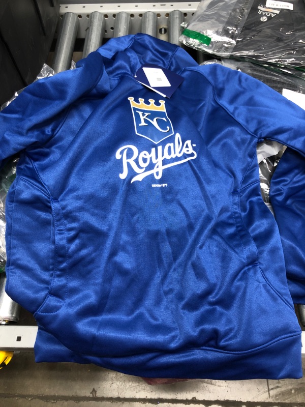 Photo 2 of l-14/18- Kansas City Royals Royal Primary Logo Team Pullover Hoodie