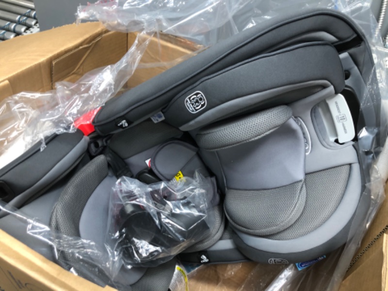 Photo 2 of Graco SlimFit3 LX 3 in 1 Car Seat 