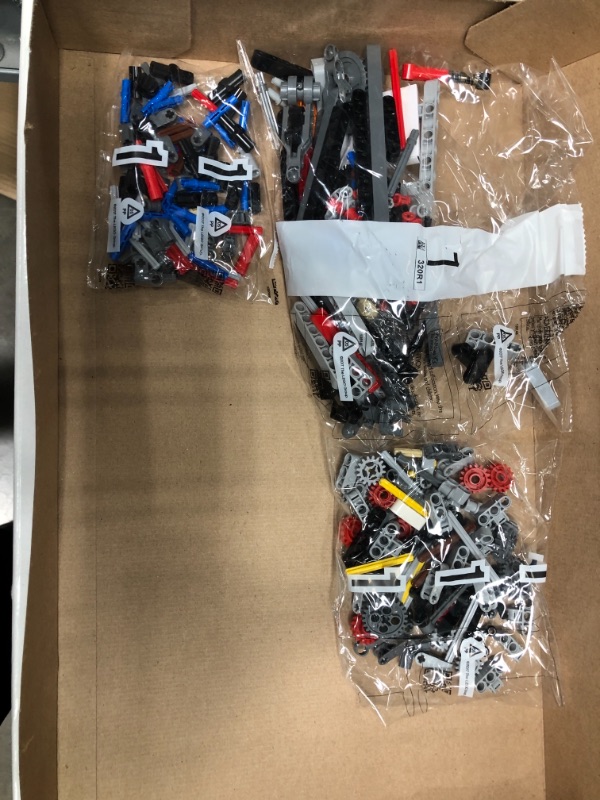 Photo 1 of LEGO Technic Land Rover Defender 42110 Building Kit (2573 Pieces)
