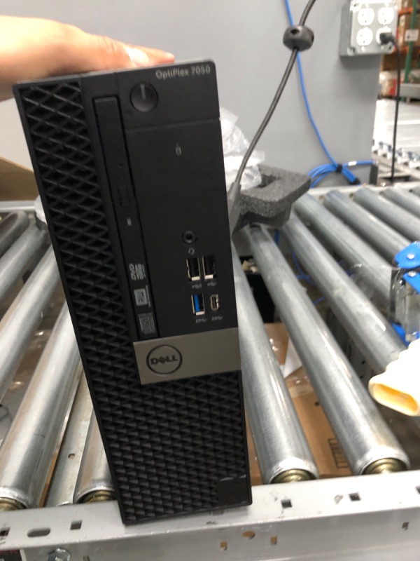 Photo 2 of ***PARTS ONLY*** Dell Optiplex 7050 | Small Form Factor | Intel 6th Gen i5-6500 | 16GB 2666MHz DDR4 | 256GB Solid State Drive SSD |