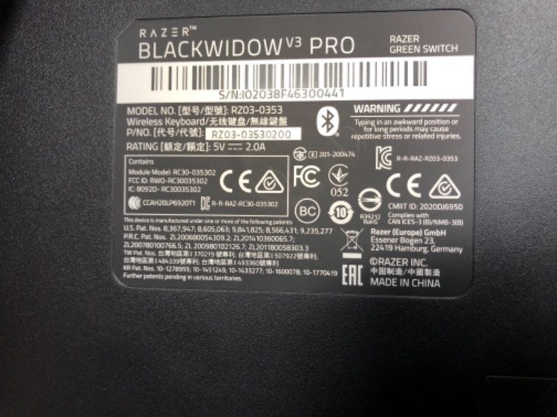 Photo 2 of *-Razer BlackWidow V3 Pro Full Size Wireless Mechanical Green Switch Gaming Keyboard
