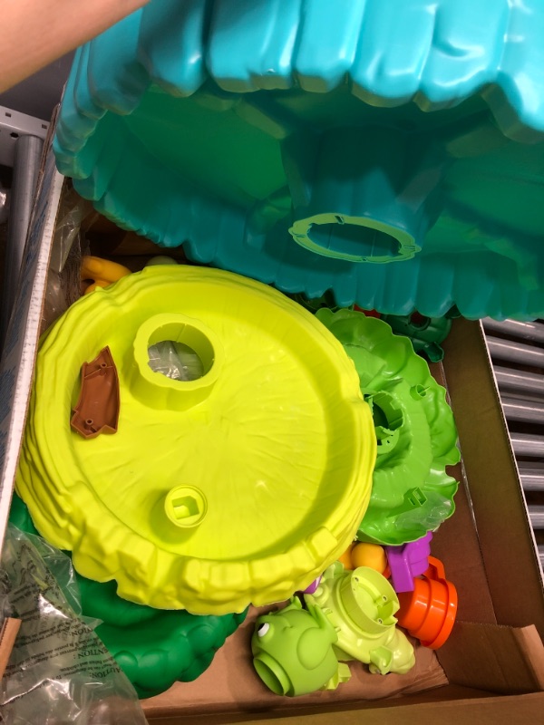 Photo 2 of MGA Entertainment - Little Tikes Magic Flower Water Table
