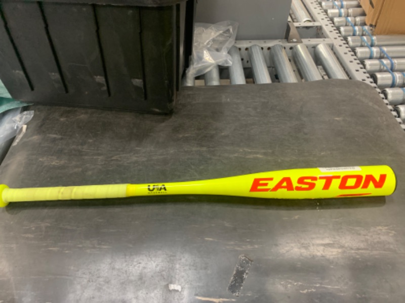 Photo 1 of - Easton | 2022 | Cyclone | Fastpitch Softball Bat |29' / 19oz.
