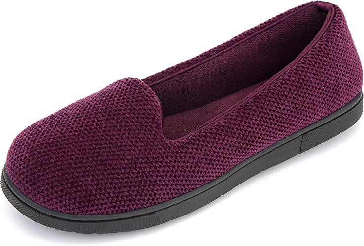 Photo 1 of RockDove Women's Chenille Lightweight Closed Back Slipper
Size 10