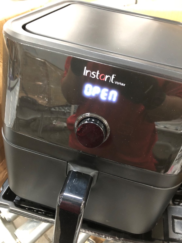 Photo 4 of *selling for parts, NO RETURNS*
Instant Vortex 5.7QT Large Air Fryer Oven Combo (Free App With 90 Recipes), Customizable Smart Cooking Programs, Nonstick and Dishwasher-Safe Basket, Black
