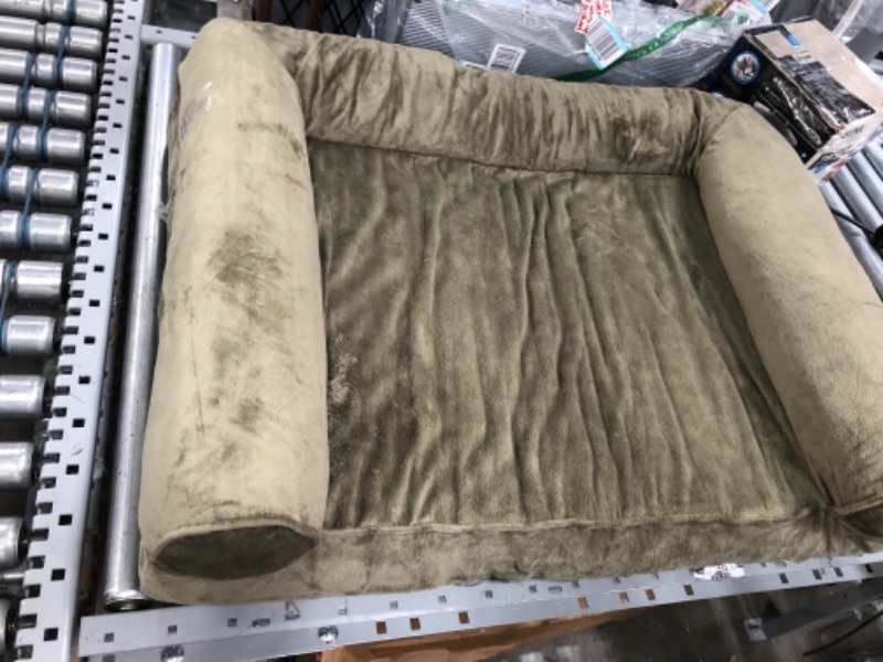 Photo 3 of -NEEDS CLEANING
27' X 31" X 7 " LIGHT GREEN PET BED 