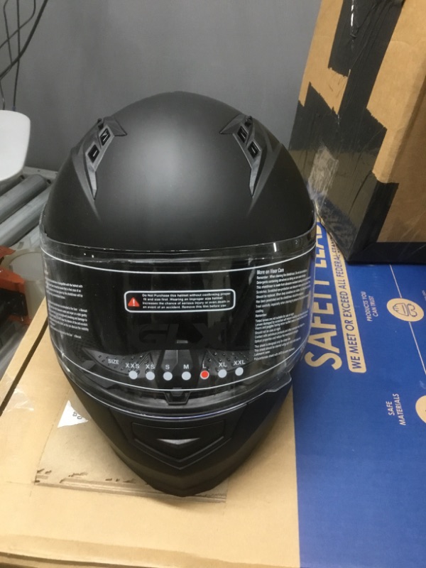 Photo 2 of GLX GX11 Compact Lightweight Full Face Motorcycle Street Bike Helmet
SIZE LARGE