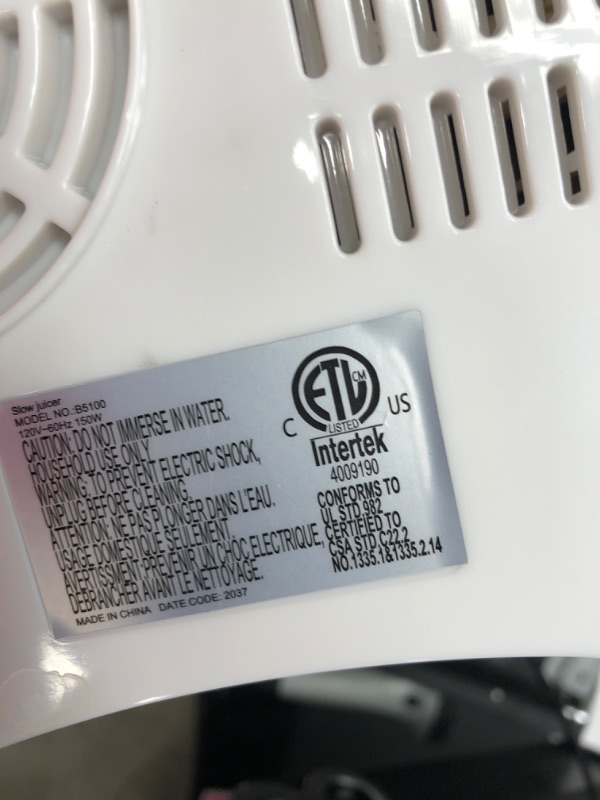 Photo 4 of MegaWise Pro Slow Masticating Juicer 95% Juice Yield 2 Speed Modes 9 Segment Spiral Cold Press Extractor Machine for Vegetables, Fruits, and nuts | Better Nutrition & Tastes Better
