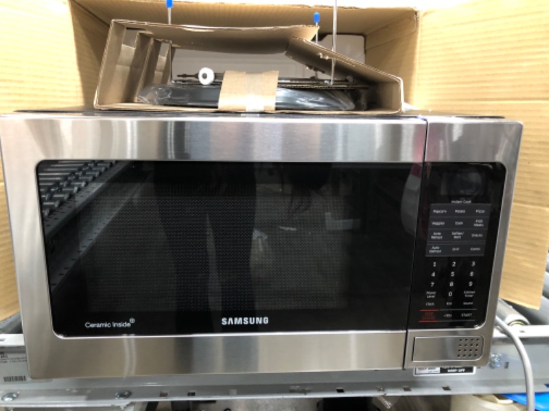 Photo 8 of 1.1 Cu. Ft. Countertop Microwave with Grilling Element