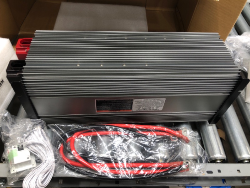 Photo 4 of GIANDEL 4000W Heavy Duty Pure Sine Wave Power Inverter DC12V to AC120V with 4 AC Outlets with Remote Control 2.4A USB and LED Display