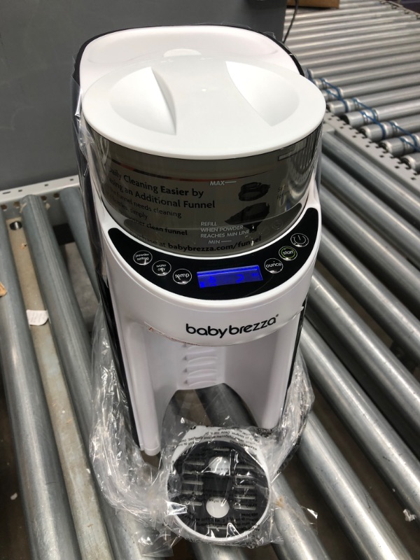 Photo 3 of Baby Brezza New and Improved Formula Pro Advanced Dispenser Machine