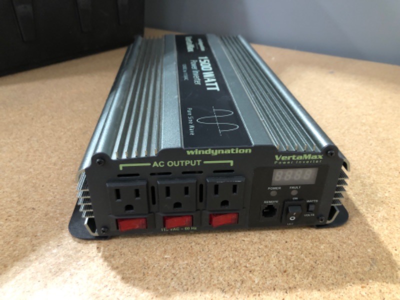 Photo 2 of WindyNation 12V 1500 W Pure Sine Inverter (PIN-1500-12P) item gets power in but does not give power out
