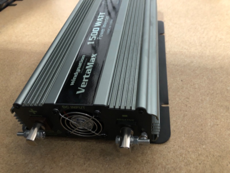 Photo 3 of WindyNation 12V 1500 W Pure Sine Inverter (PIN-1500-12P) item gets power in but does not give power out
