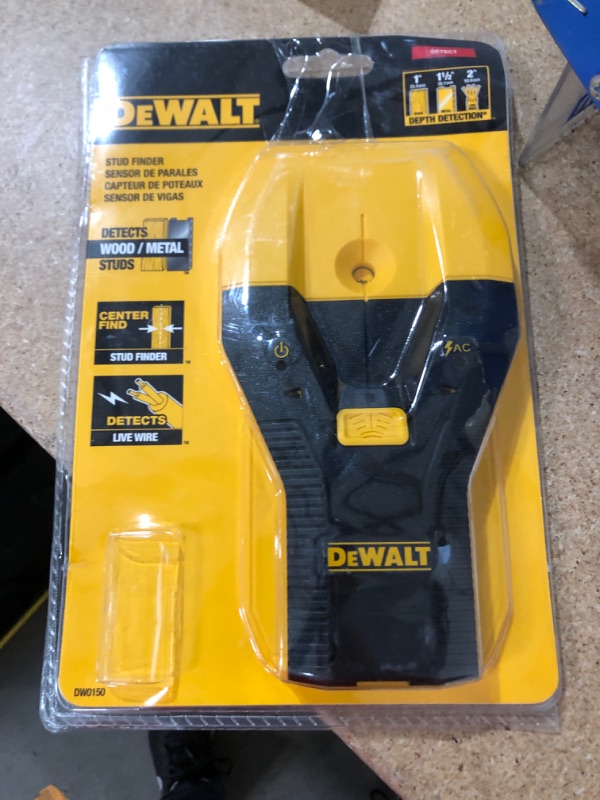 Photo 2 of Dewalt 1-1/2 in. Stud Finder