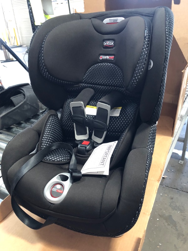 Photo 3 of Britax Boulevard ClickTight Convertible Car Seat, Circa
