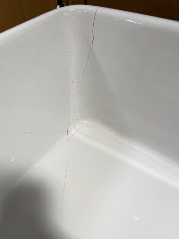 Photo 2 of ****CRACKED***DeerValley DV-1K026 Farmhouse Sink White Farmhouse Kitchen Sink Apron Front Porcelain Ceramic Single Bowl Gloss Farm Kitchen Sinks
