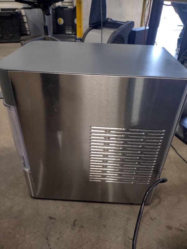 Photo 2 of GE Profile - Opal 2.0 24-lb. Portable Ice Maker with Nugget Ice Production, Side Tank and Built-in WiFi - Stainless Steel
