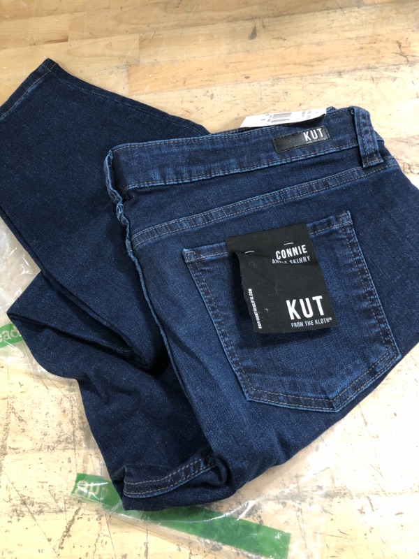 Photo 1 of Connie Ankle Skinny JEANS  SIZE 16 
