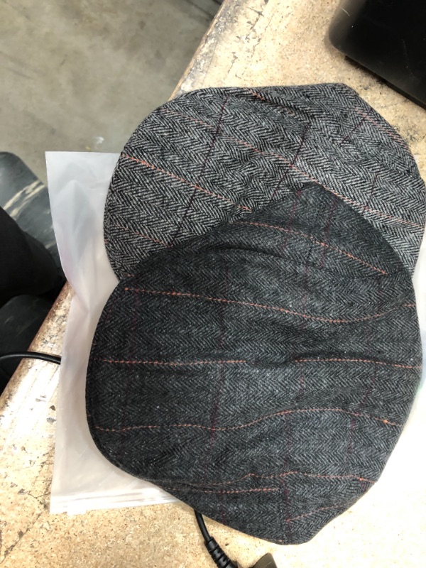 Photo 1 of 2 Pack Newsboy Hats for Men Classic Herringbone Tweed Wool Blend Flat Cap Ivy Gatsby Cabbie Driving Hat