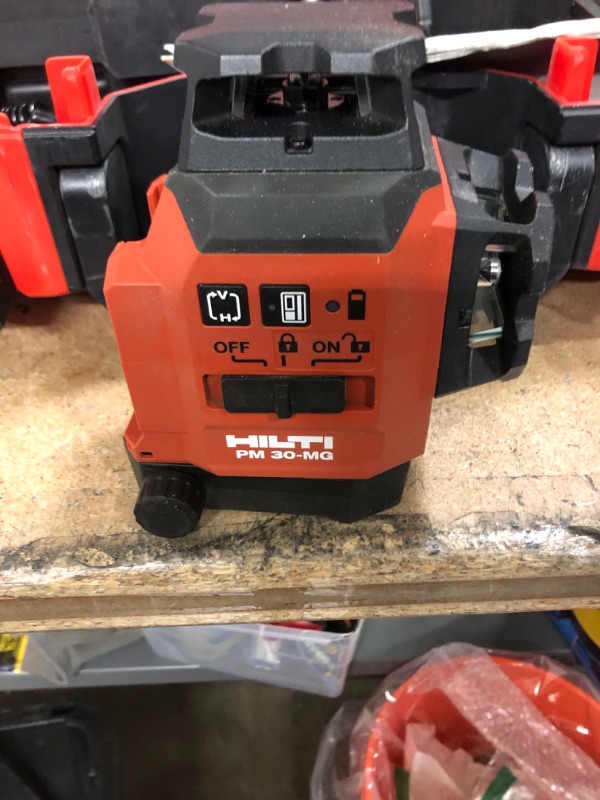 Photo 5 of ***PARTS ONLY*** Hilti
PM 30-MG 131 ft. Multi-Green Line Laser Level with Magnetic Bracket and Hard Case (Batteries not included)