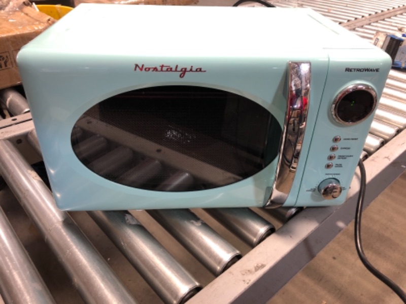 Photo 2 of ***PARTS ONLY*** Nostalgia Nostalgia Retro 700-Watt Countertop Microwave Oven - Aqua - 0.7-cu Ft 082677651976
