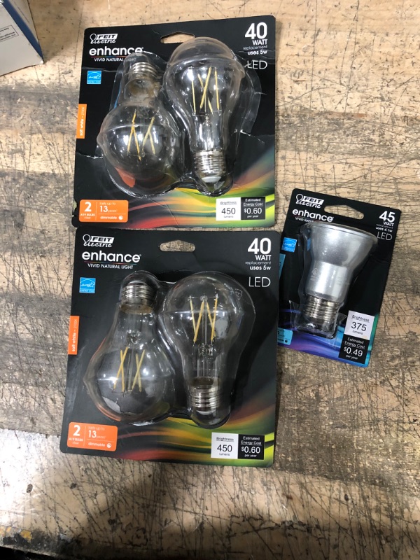 Photo 1 of BUNDLE OF ENHANCE LIGHTBULBS **PACK OF 6**
**USED**