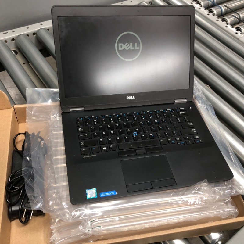 Photo 2 of Dell Latitude E7470 14in Laptop