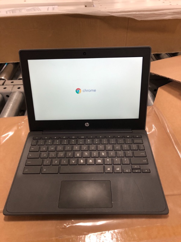 Photo 2 of HP Chromebook 11 G8 EE 1.1GHz Celeron 11.6in display
