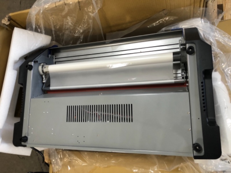 Photo 2 of *MINOR CRACKS*
GBC Ultima 65 Thermal Roll Laminator, 27" Max Document Width, 3 mil Max Document Thickness
