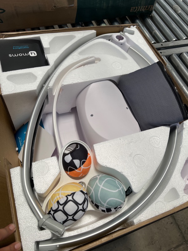 Photo 1 of 4moms mamaRoo 4 5 Unique Motions Bluetooth Enabled Baby Swing - Dark Gray Cool Mesh