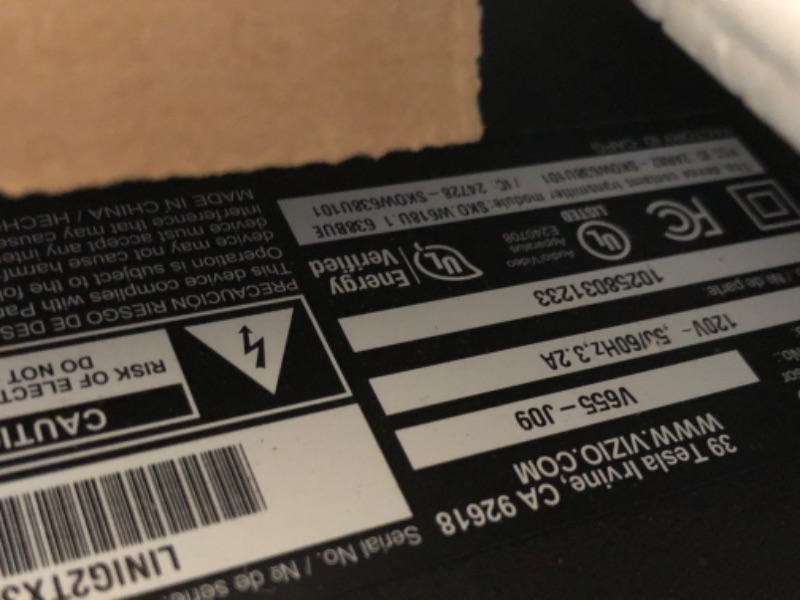 Photo 5 of **Minor Damage* Review photos for damage to screen* Vizio V655-j09 V-Series 65-inch Class 4K Hdr Smart TV 3840 X 2160 60 Hz Full Array LED Dolby Vision Hdr Wi-Fi Bluetooth Ethernet USB Remote TV Tune...
