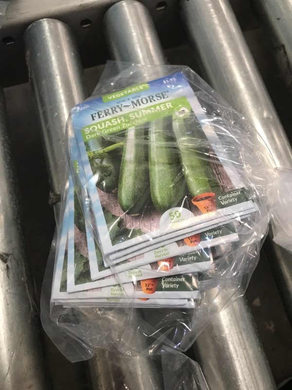 Photo 2 of 15 PACK**
Ferry-Morse Squash Dark Green Zucchini Seed