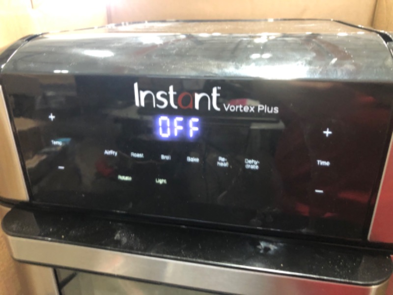 Photo 3 of Instant Vortex Pro 10 qt 9-in-1 Air Fryer Toaster Oven