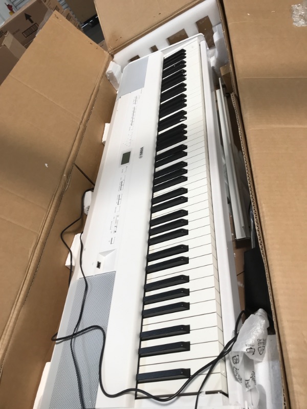 Photo 6 of ***PARTS ONLY*** Yamaha P515 88-Key Weighted Action Digital Piano, White
