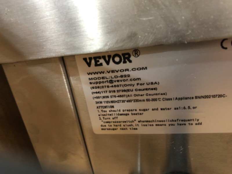 Photo 5 of VEVOR 29" Commercial Electric Griddle,Electric Countertop Flat Top Griddle 110V 3000W Half Grooved/Flat,Non-Stick Restaurant Teppanyaki Stainless Steel Grill ,Adjustable Temperature Control 122°F-572°F.
