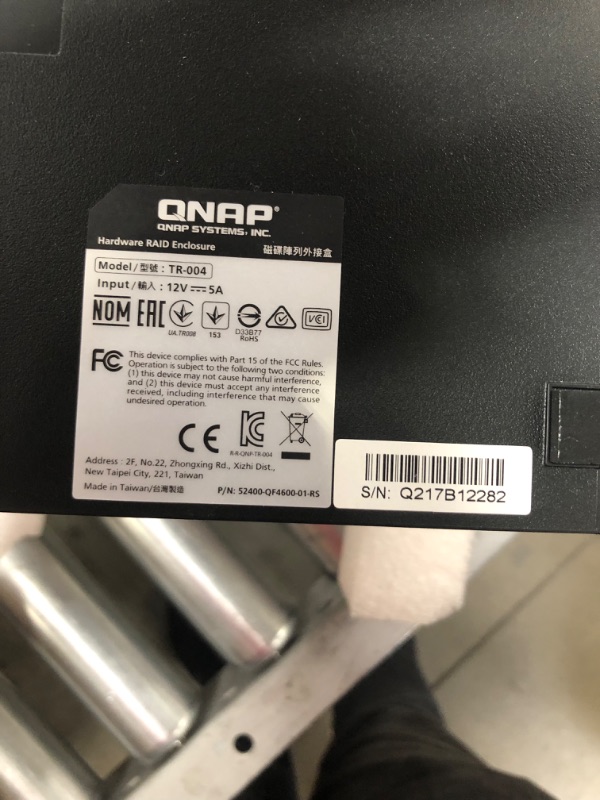 Photo 4 of QNAP TR-004 4 Bay USB Type-C Direct Attached Storage (DAS) with hardware RAID (Diskless)
