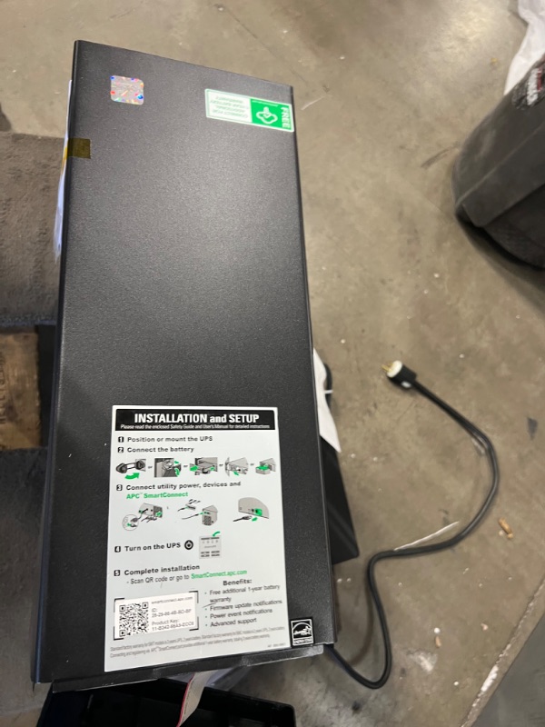 Photo 11 of APC 2200VA Smart UPS with SmartConnect, SMT2200C Sinewave UPS Battery Backup, AVR, 120V, Line Interactive Uninterruptible Power Supply black
DAMAGED JUST CHIPED 