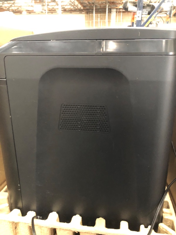 Photo 3 of Amazon Basics 150-Sheet Autofeed Micro-Cut Paper Shredder
